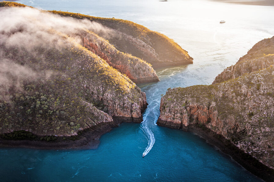 9 of the Best Australian Bucket List Experiences | ANZCRO