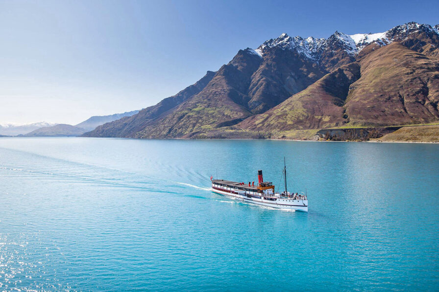 8 Day The Mainlander Southern Rail & Coach Tour | ANZCRO